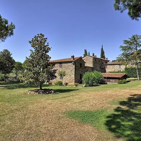 Vernazzano Basso Sleeps 6 T242205 Tuoro sul Trasimeno