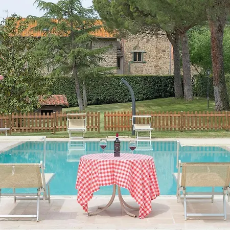 Vernazzano Basso Sleeps 6 T242205 Apartment