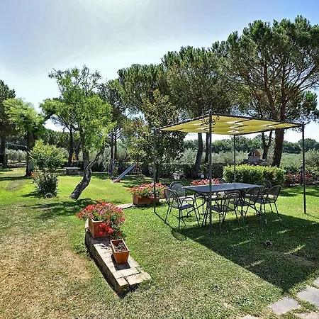 Apartment Vernazzano Basso Sleeps 6 T242205 Tuoro sul Trasimeno